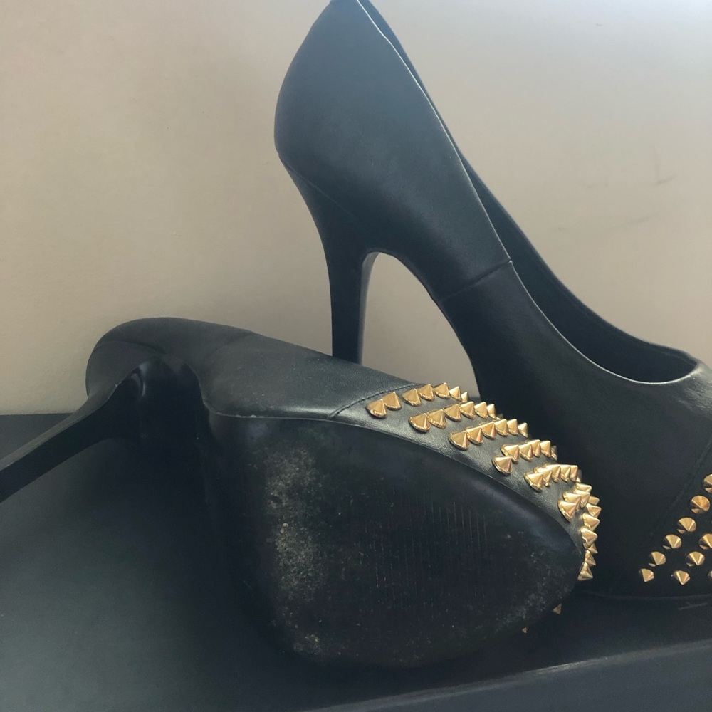 Steve Madden Gold Spiked Heels - Picture 2 of 2